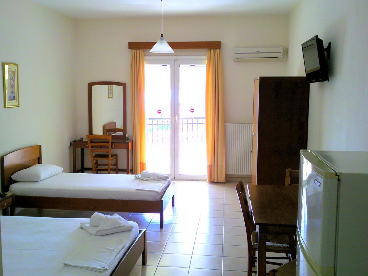 Studios Veneti * Loutra Edipsou (Evia)